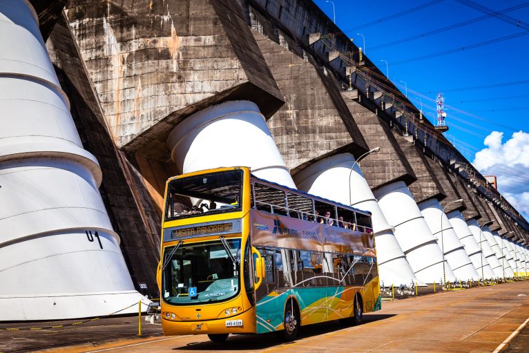 Imagem oficial relacionada a Itaipu: qual passeio escolher e como organizar a visita à usina